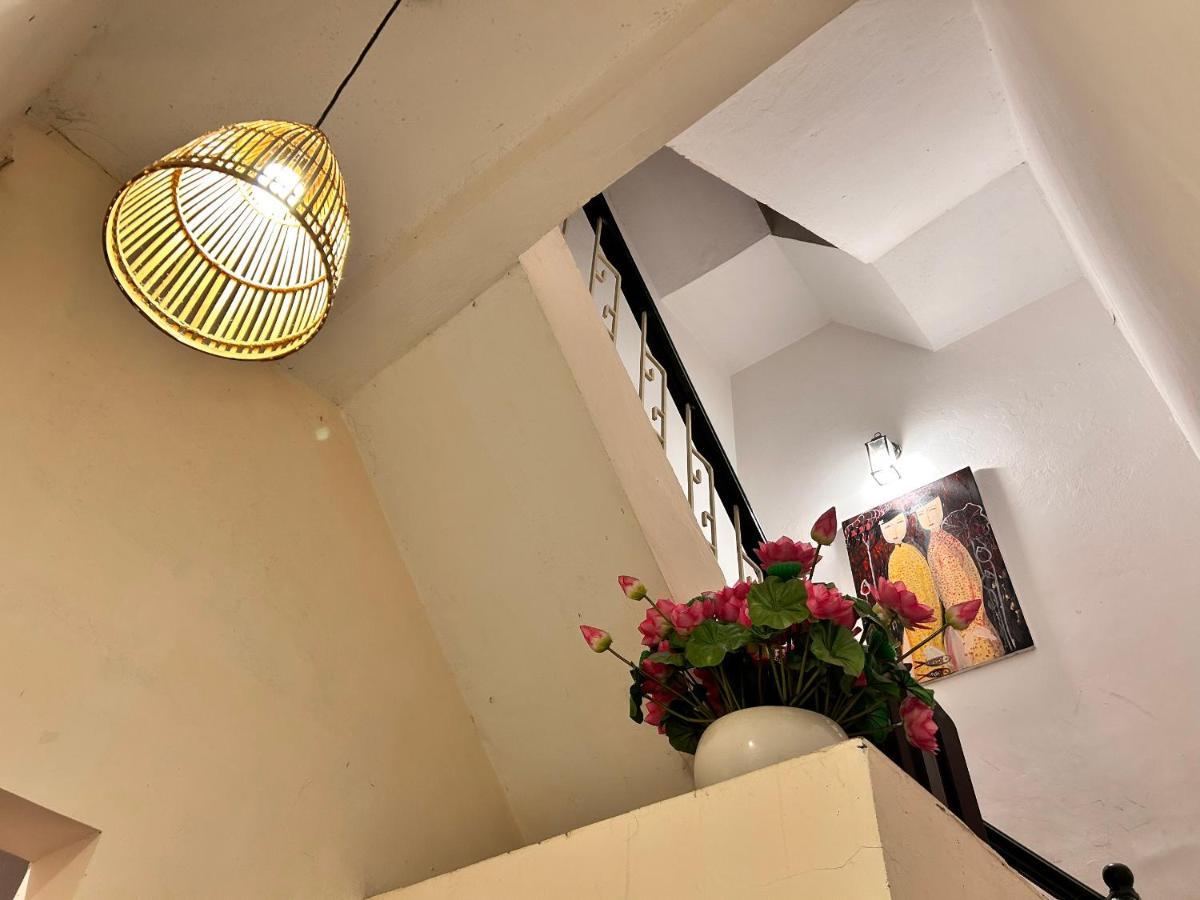 Anchie Home Ly Nam De- Ha Noi Train Street- Ha Noi Old Quarter Hanoi Exteriör bild